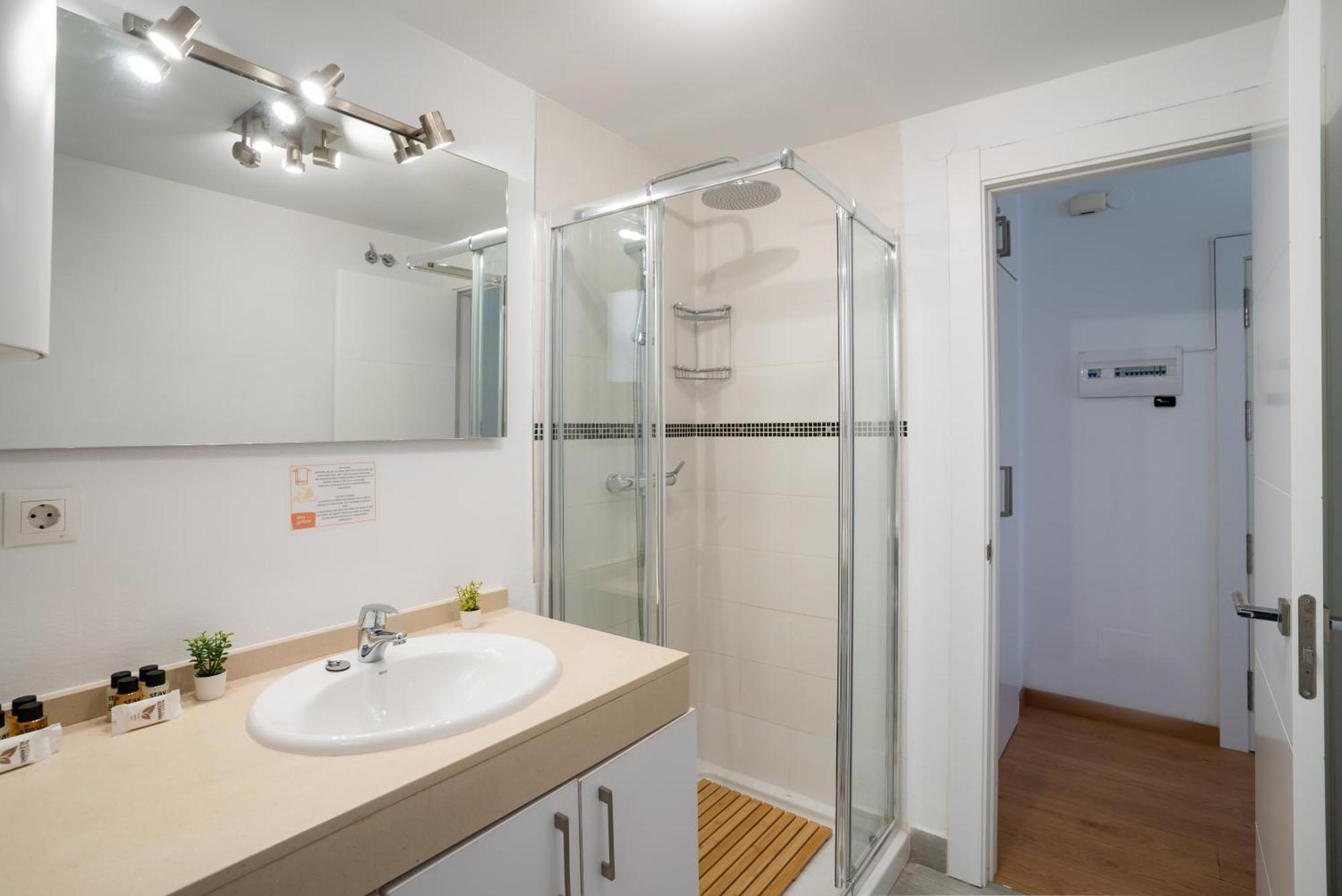 Stay U-Nique Apartment Ricardo Soriano Marbella Esterno foto